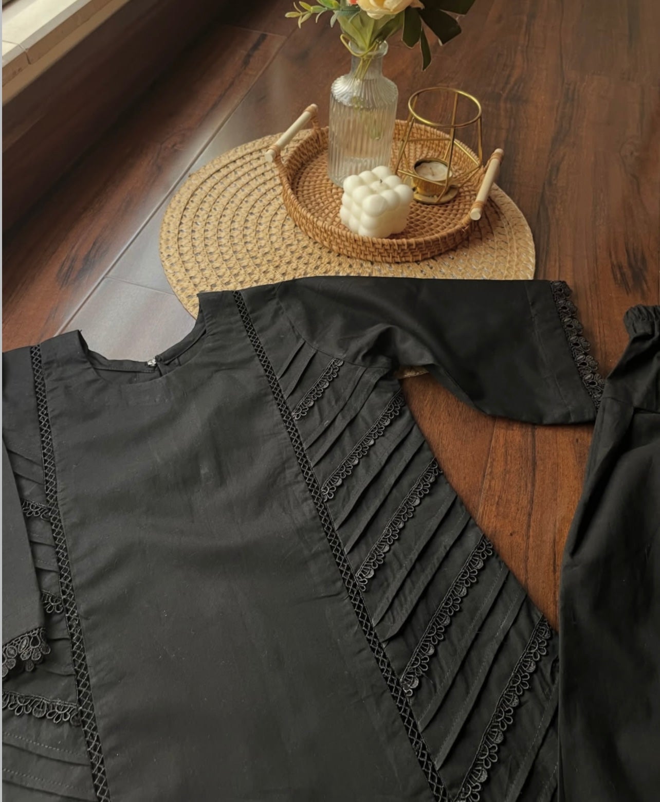 Munira 2pc