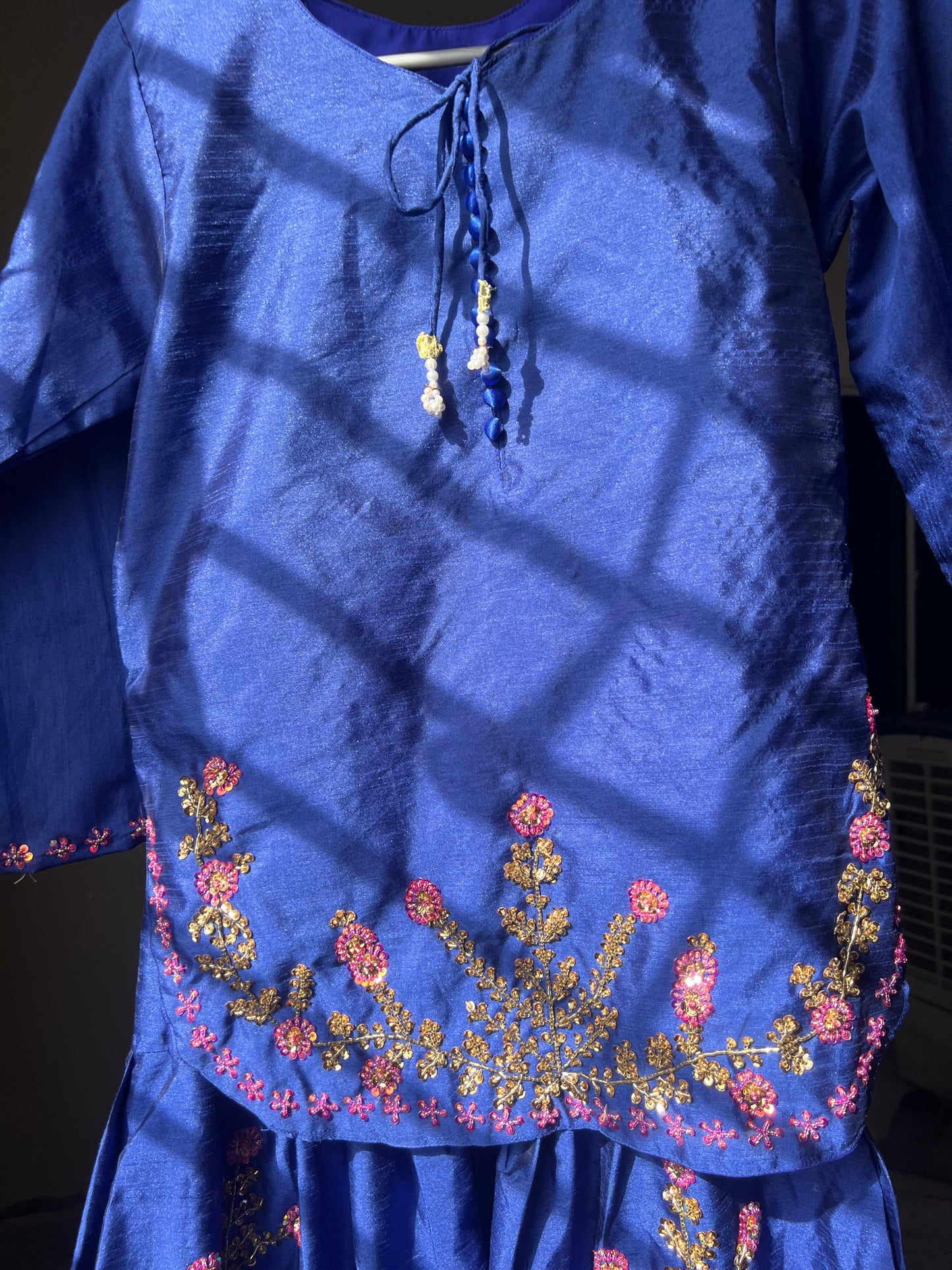 Amyra blue