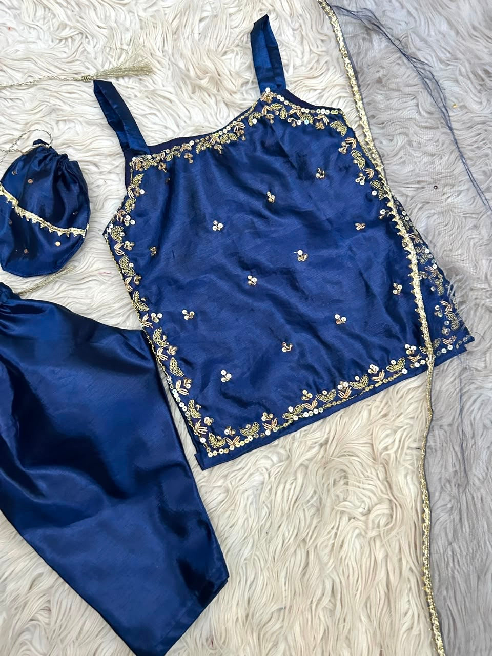 Blue gulbahar