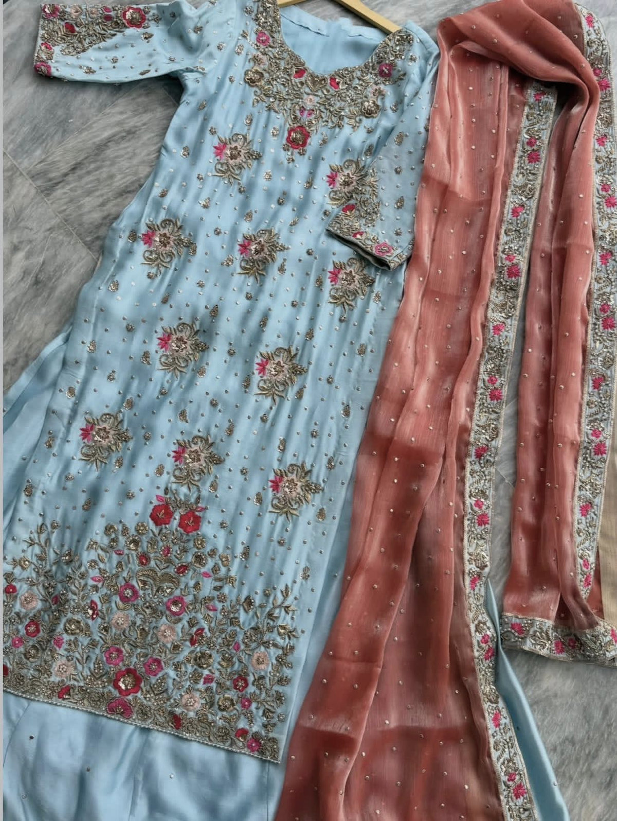 Aznoor by emaan