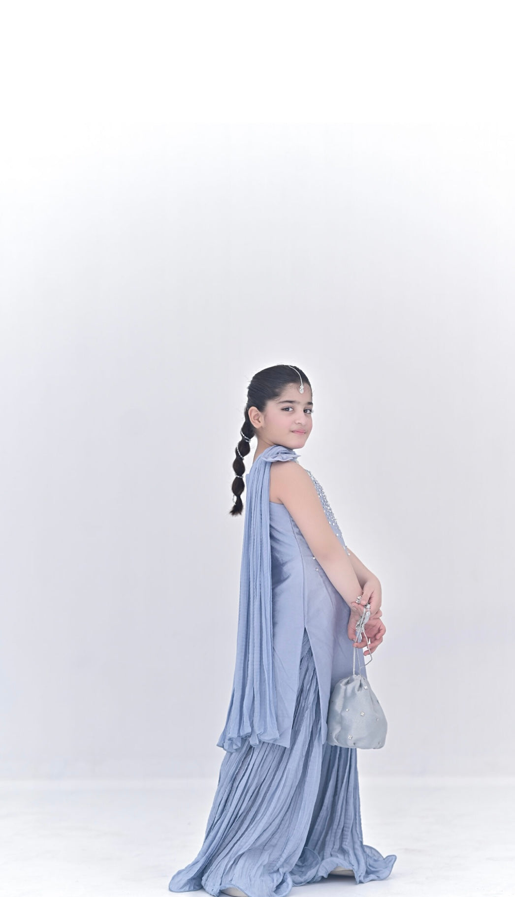 Amelia 4pc
