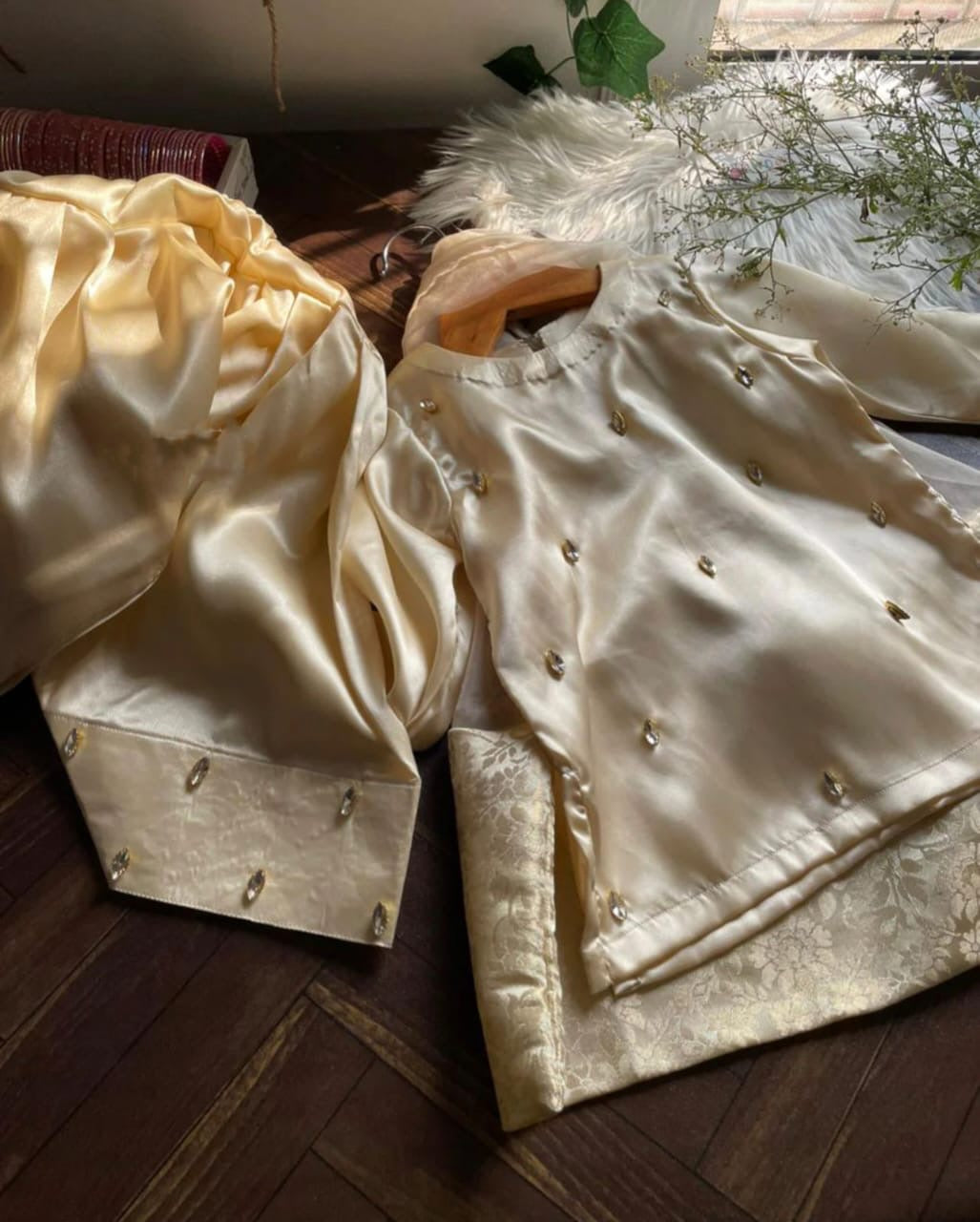 Titli Jamawar -3pc