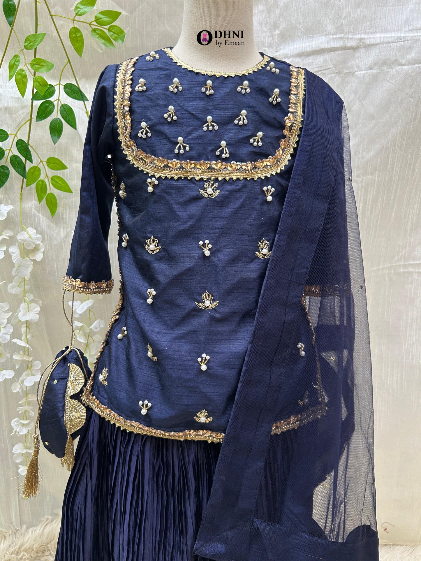 Neeli Bahar 4pc