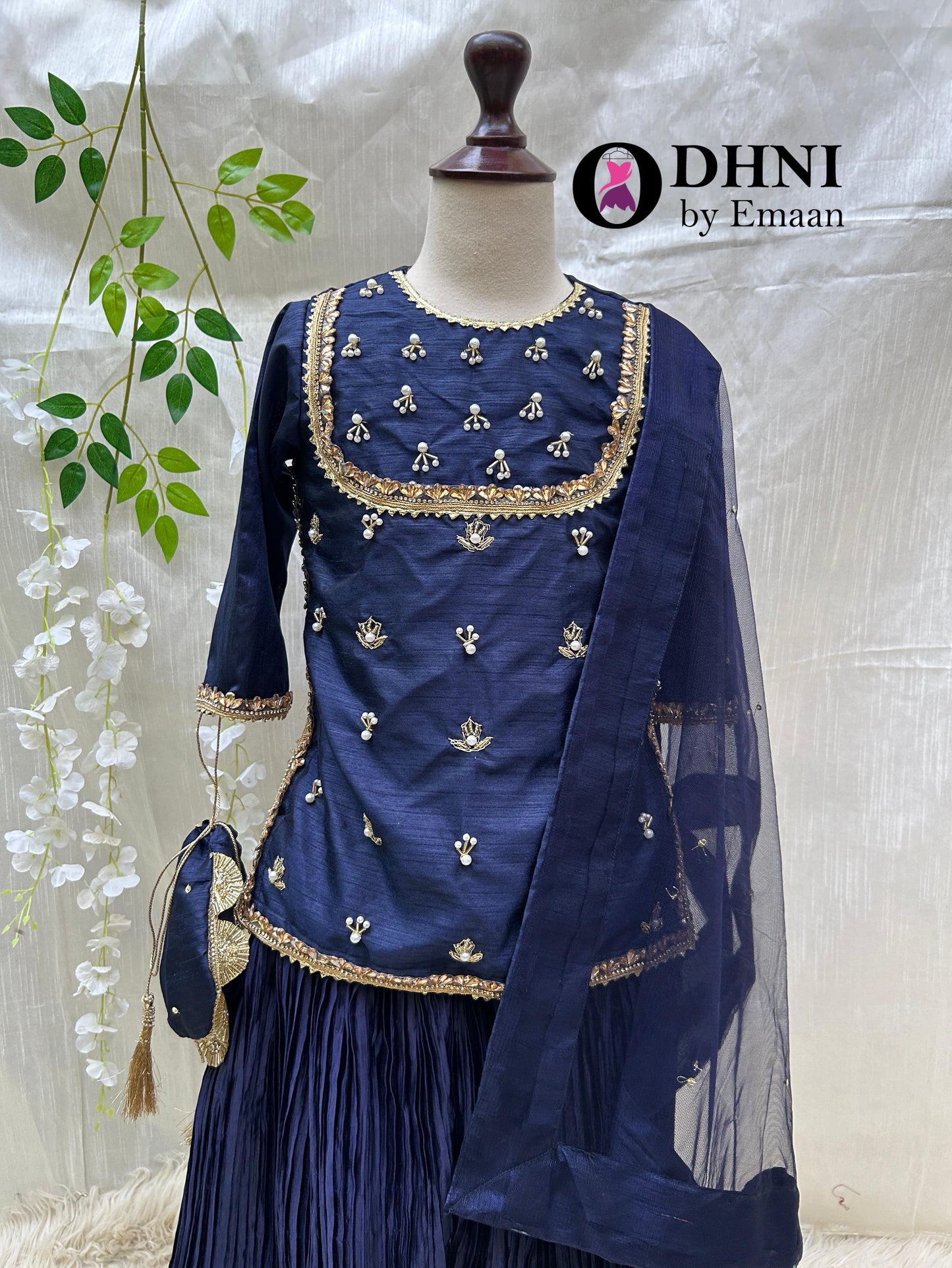Neeli Bahar 4pc